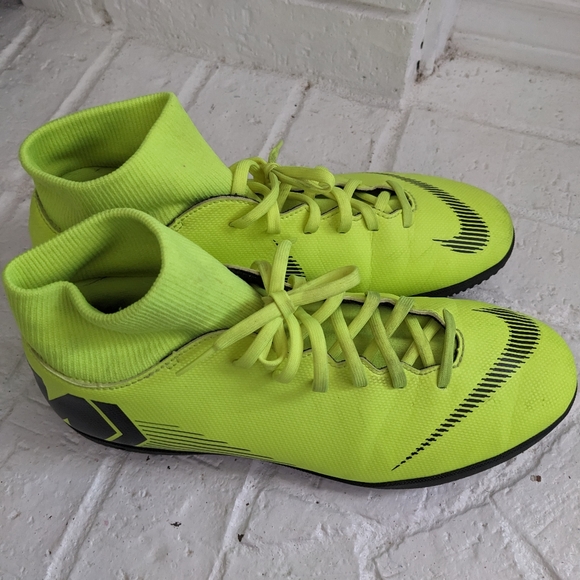 Nike Men\'s Athletic Shoes